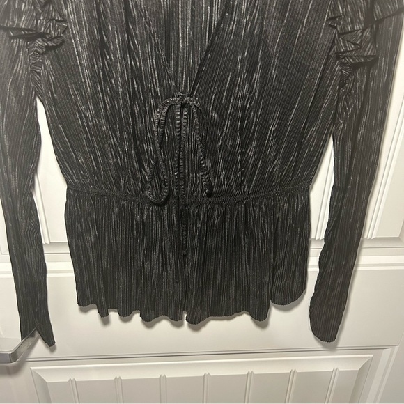 Zara Black Pleated Ruffle Long Sleeve Blouse Size Medium - Picture 3 of 9